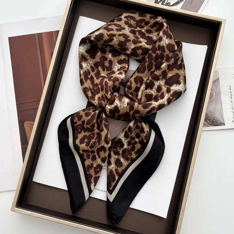 Lüks Leopar Baskı Kadın Saten  - Face Scarf Mask incelemesi ve fiyatı